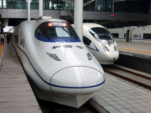 800px-CRH2C_&_CRH3C_200808